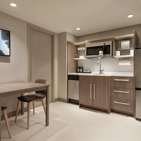 Home2 Suites By Hilton Chicago River North Eksteriør bilde