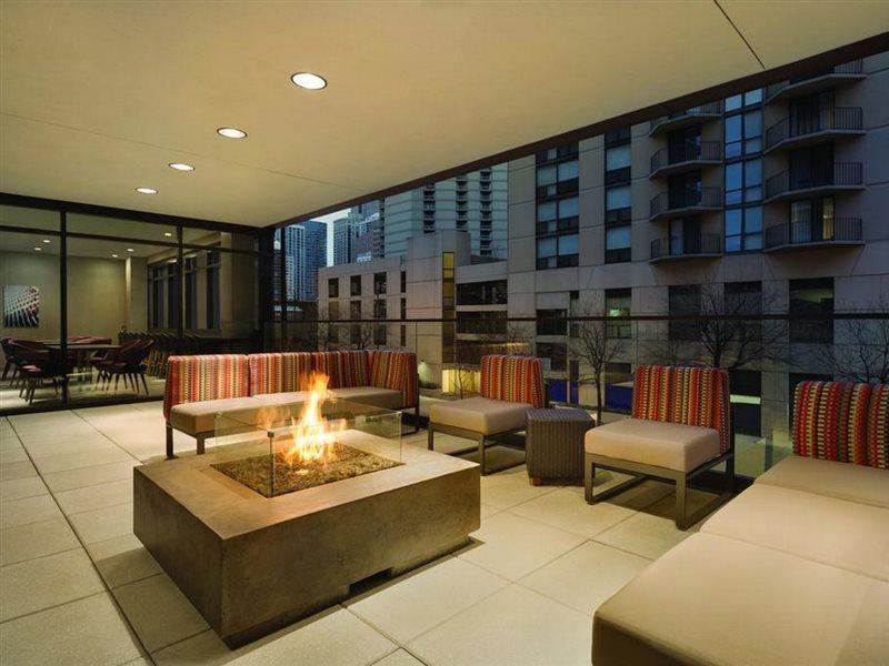 Home2 Suites By Hilton Chicago River North Eksteriør bilde