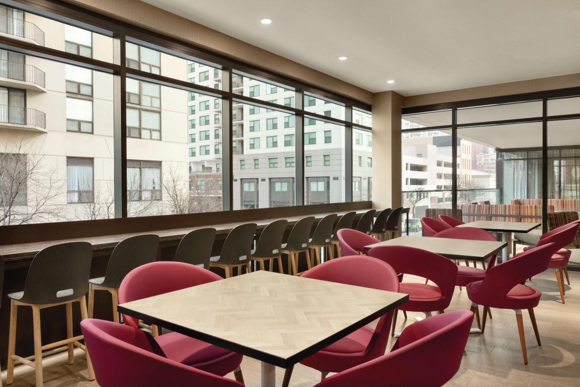 Home2 Suites By Hilton Chicago River North Eksteriør bilde